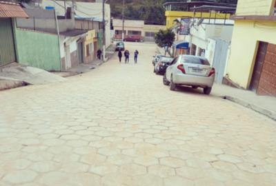 Novo calçamento da rua Marechal Deodoro da Fonseca